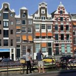 Cómo comprar billetes de transporte público en Amsterdam. Trenes, tranvías, metro y autobuses